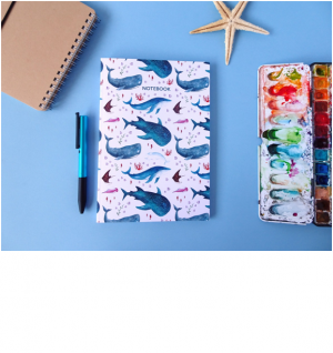 Cuaderno con ilustraciones de ballenas